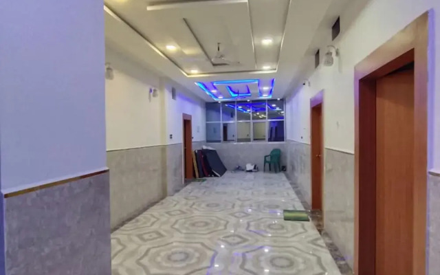 Goroomgo Nirmala Palace Ayodhya