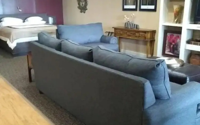 Southern Comfort Suites