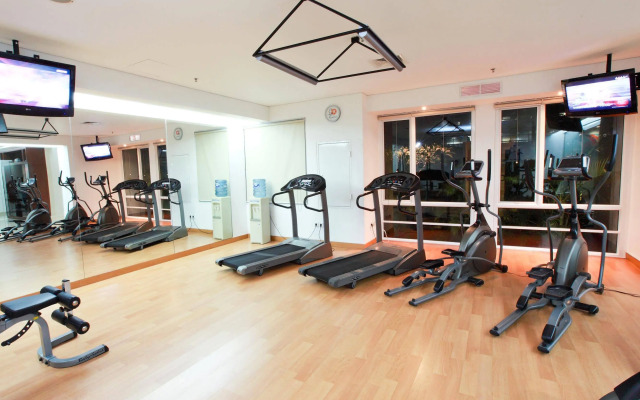 HARRIS Suites fX Sudirman