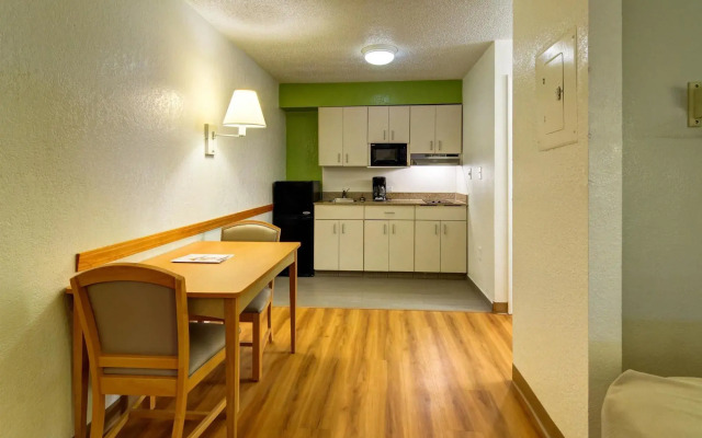 Motel 6 Destin, FL