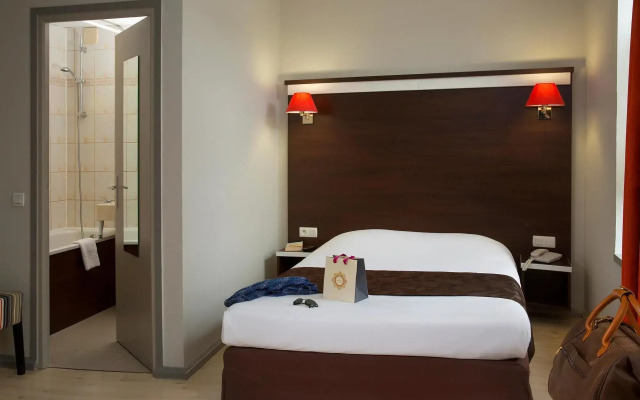 Kyriad Lille Centre Gares