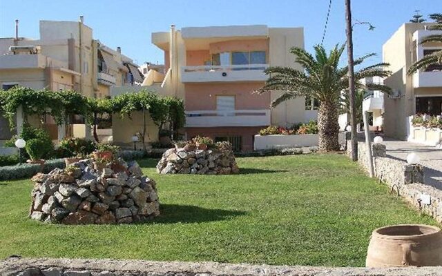 Danaos Beach Apartments