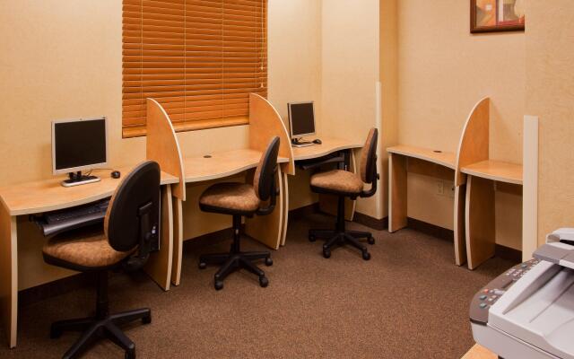 Holiday Inn Express Saltillo Zona Aeropuerto by IHG