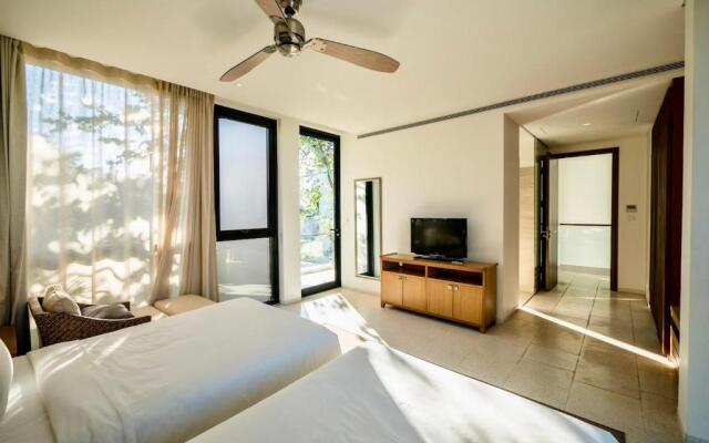 Beachfront villa 3bedrooms romantic for honeymoon