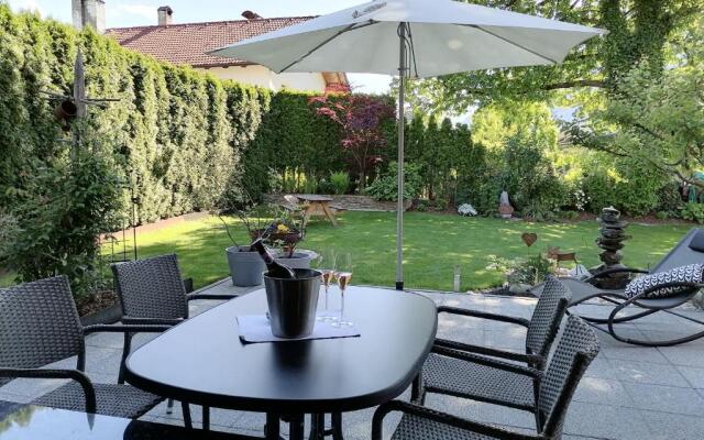 Living Apart Haslwanter