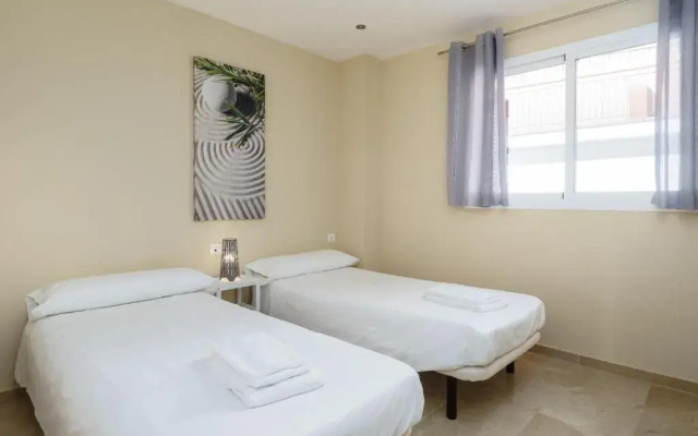 2174-Huge 3 bedrooms with terrace and pool