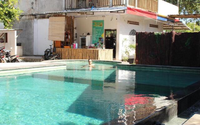 Tri Putri Home Stay
