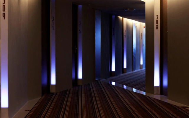 Nine Forty One Hotel
