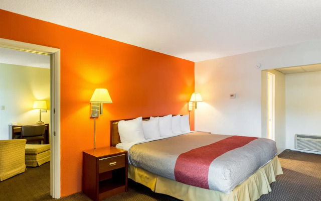 Motel 6 Butte, MT - Historic City Center