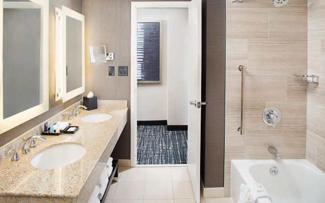 Crowne Plaza Annapolis by IHG