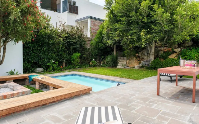 Camps Bay Family Holiday Home Sunset Sanctuary