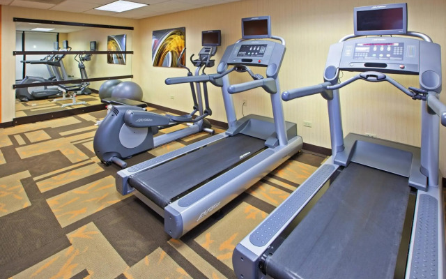 Courtyard by Marriott Chicago Midway Airport