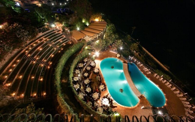 Baia Taormina Hotel