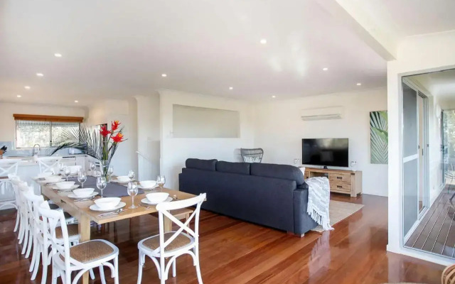 Surfers Beach House