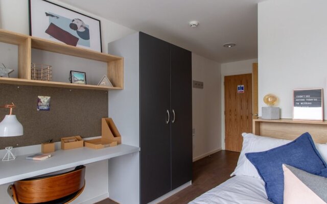Modern Ensuite Rooms - SHEFFIELD - Campus Accommodation