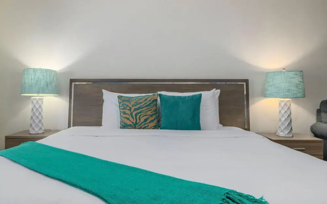 Turibana Plaza Suite 2