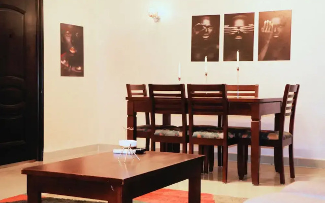 Golden Charming 3-bed Apartment in Cairo