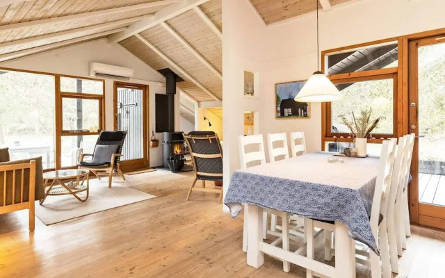 6 Person Holiday Home in Albaek