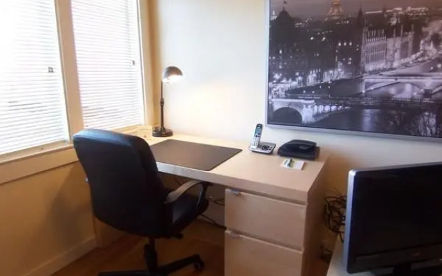 AMSI Russian Hill (AMSI-SF.RHML074A)