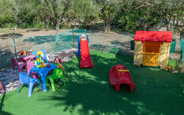 Zante Nest Studios & Apartments