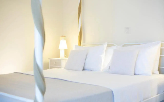 Nikolas Guest House