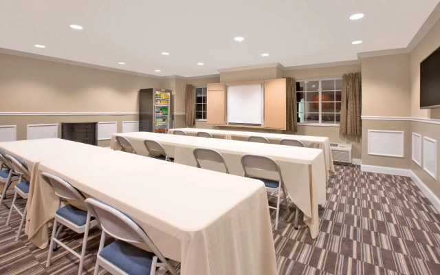 Microtel Inn & Suites by Wyndham Gardendale/Birmingham North
