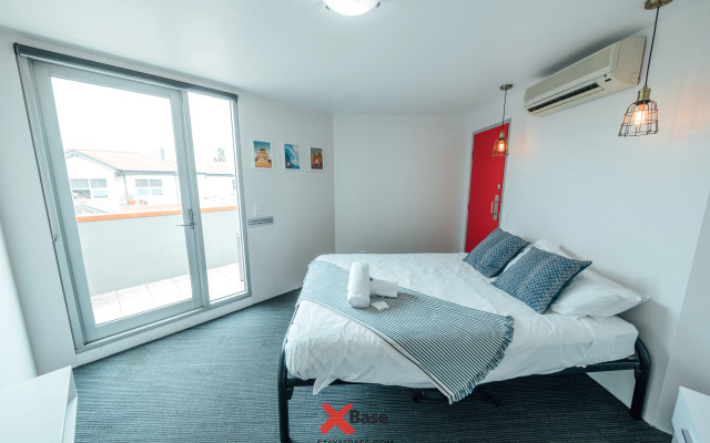 Nomads St Kilda Hostel