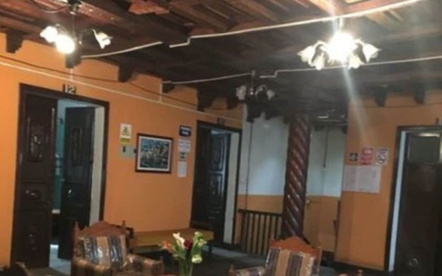 Hostal la Chorrera - Hostel