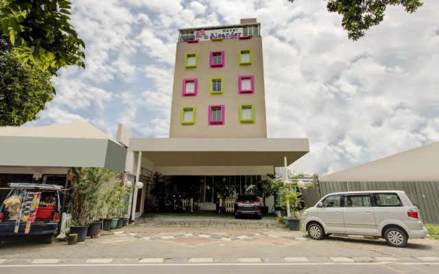 Collection O Gambir Near Masjid Istiqlal Formerly Aleander Hotel
