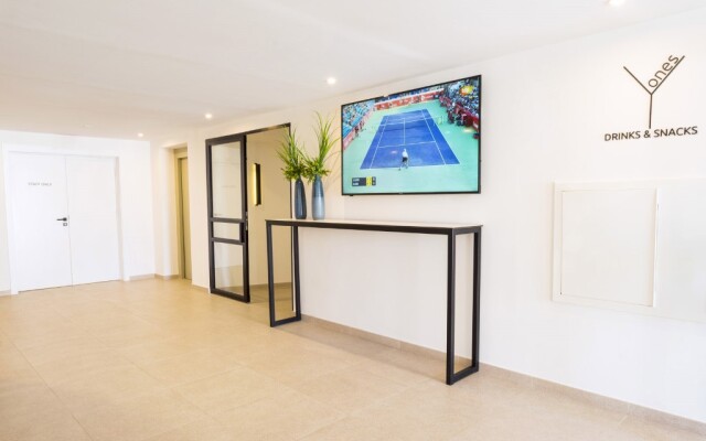Parque Nereida Suites Hotel