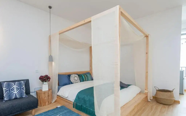 Zhengzhou Gaoxin·Zhengzhou University New Zone· Locals Apartment 00122100
