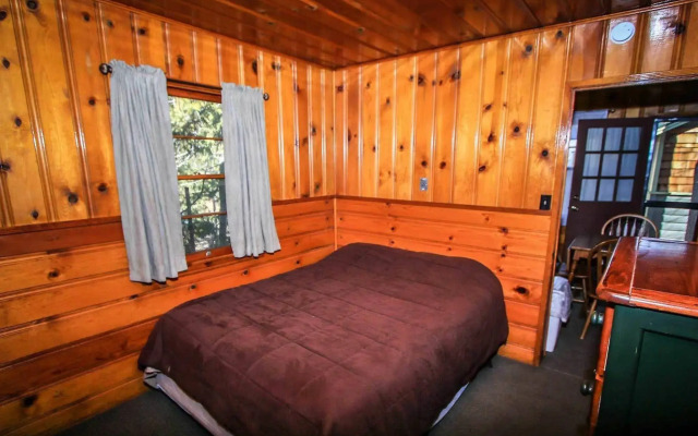 Shore Acres Lodge