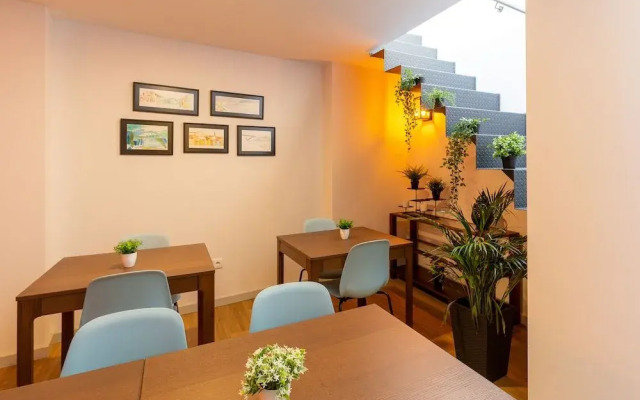 Serra do Pilar Porto Suites