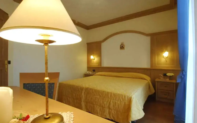 Lido Hotel & Apartments