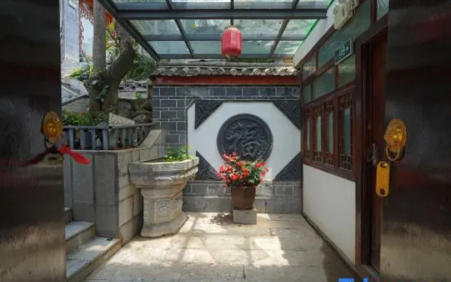 Yiyun Boutique Hostel