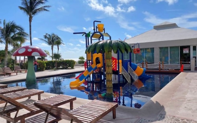 Cancun Studio With View of la Laguna