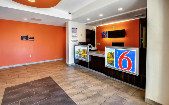 Motel 6 Allentown, PA