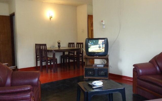 Kundasale Holiday Home