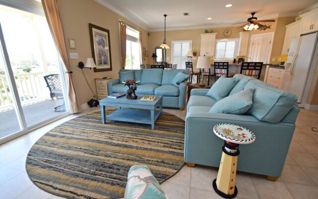 Skipper House by RedAwning