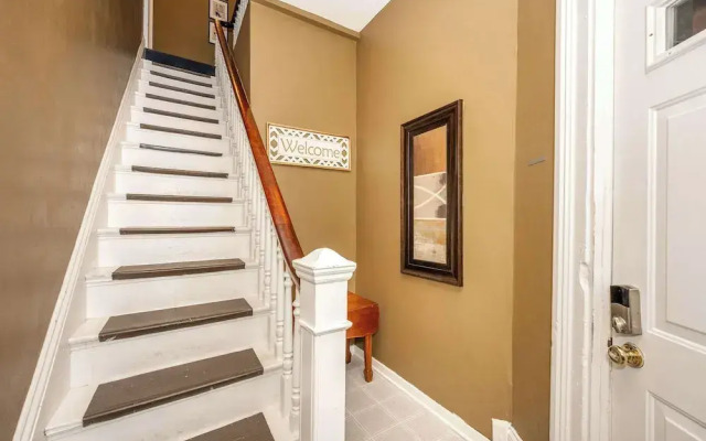 Historic Gem Russell Suite 3