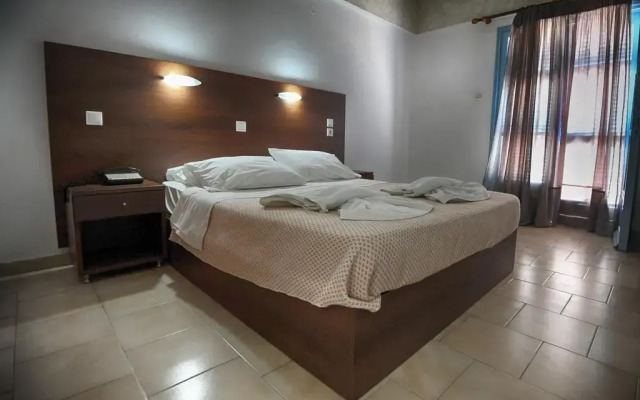 Fragiskos Hotel