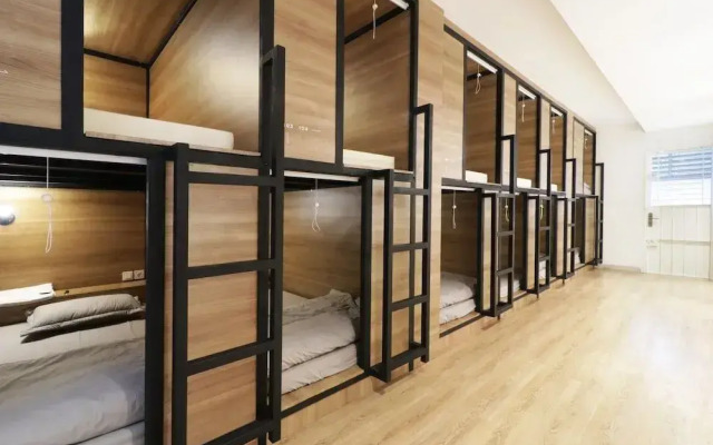 Semalam at Sun Yat Sen