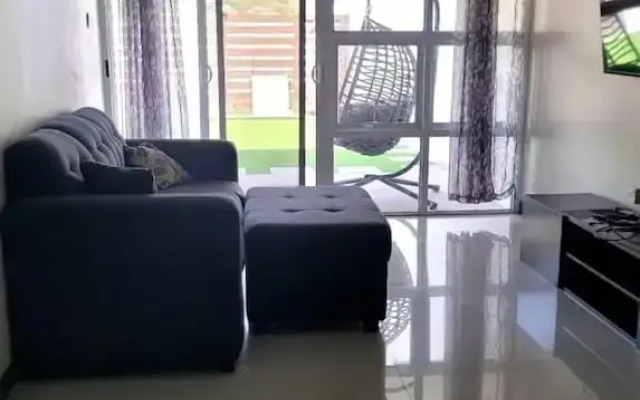 Cozy Portmore Apartment With 2 Bedrooms