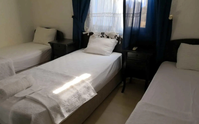 Livan Hotel Deluxe