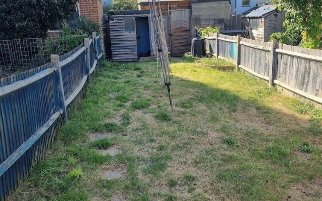 Gillingham 4-bed Stay - Wifi, Parking, Ldn Access
