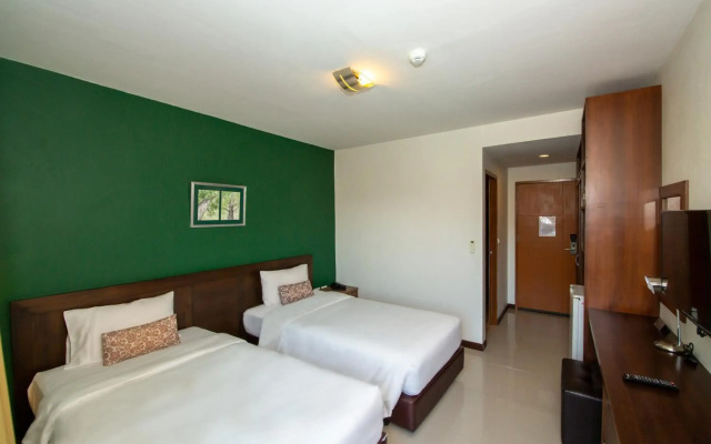 WE Valley Hotel