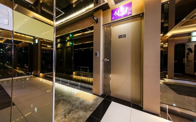 Suncheon Gentleman Self Check-in Hotel