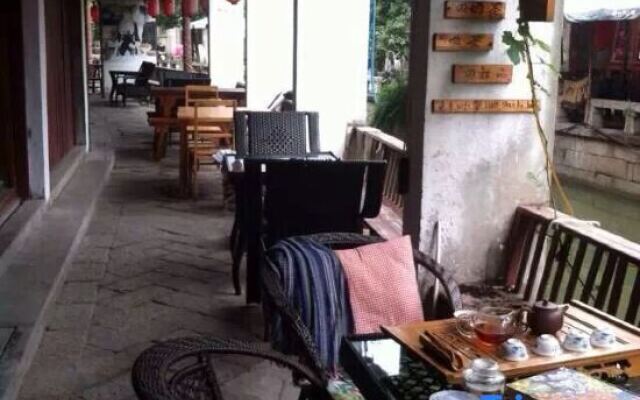 Tongli Riverside Inn