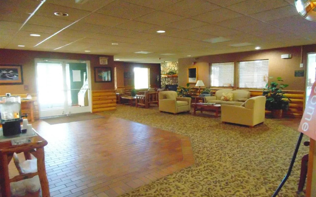 American Inn and Suites Houghton Lake