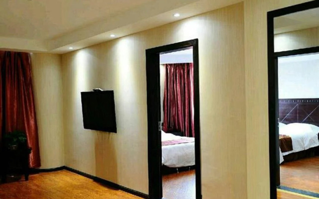 Xichang Xiaoding Business Hotel
